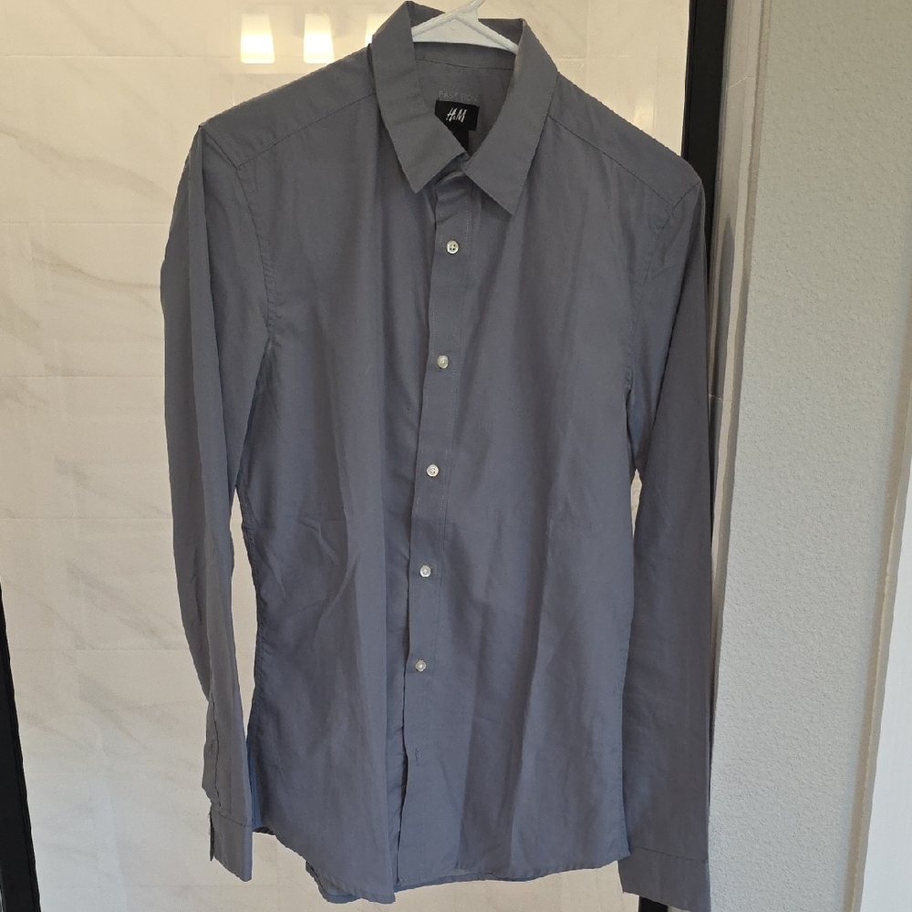 H&M Men's Blue Dress Easy Iron Shirt-small